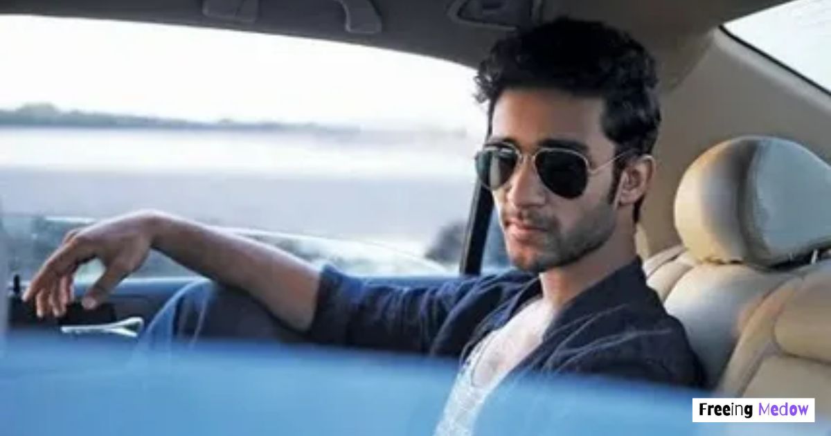 Raghav Juyal Monthly Income
